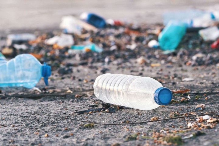 Microplastiques : il y en a un million de fois plus dans les océans qu'on ne le pensait !